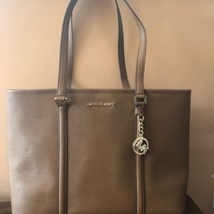 Michael Kors Tote